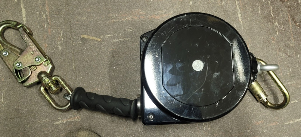 NEW Self Retracting Lifeline See Description FREE SHIPPING