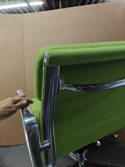 Authentic Herman Miller Eames Soft Pad Group Management Chair Green Fabric EA43