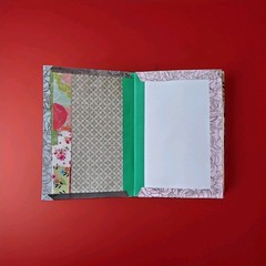 Naked Junk Journal 32 pages Handcrafted Eco-Creation with All of the Colors qs