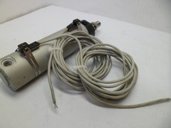 SMC CDG1BN4-100-B7 PNEUMATIC CYLINDER 40mm.B X 100mm STK. 2 PROX. SENSORS NOS