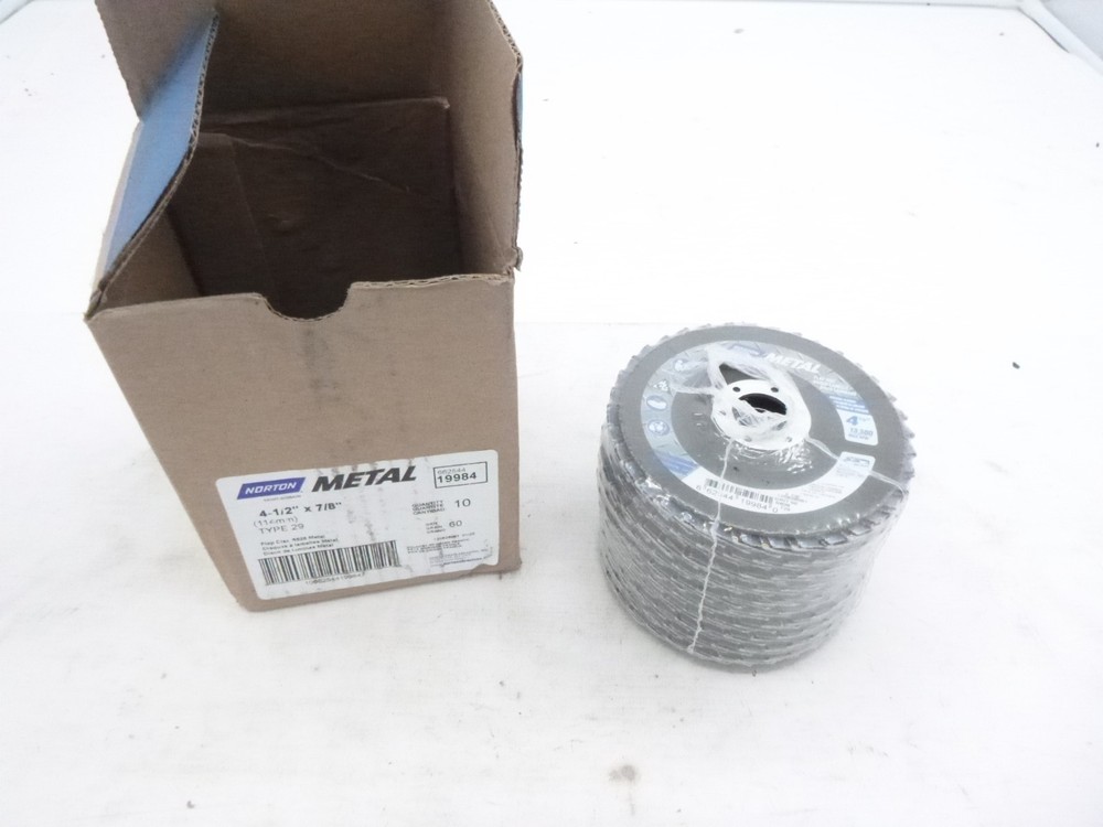 10 Pack Norton 4 1/2″ x 7/8″ Type 29 Flap Disc 13300 Max RPM 66254419984