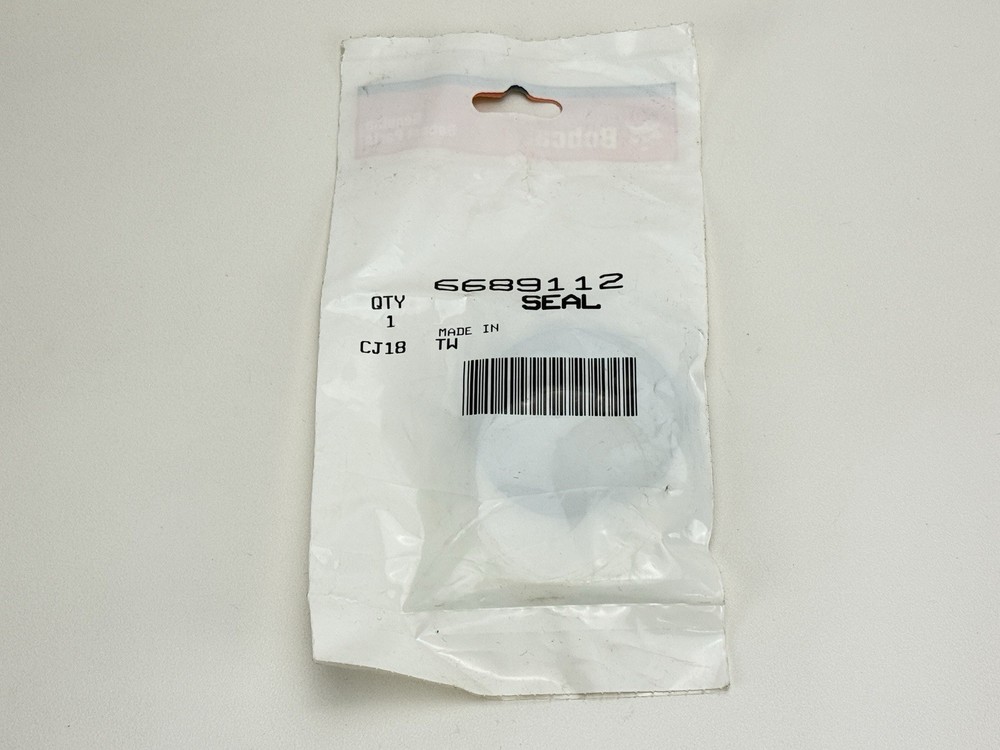 OEM Bobcat 6689112 Seal for Loaders