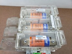 Ferraz FBJ200SO Fusebloc Disconnect J200A 3P Side Handle AJT125 AMP-Trap Fuses
