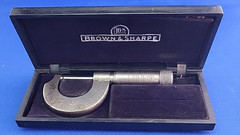 Possible LS Starrett #230 1″ Outside Micrometer Made in USA See Description