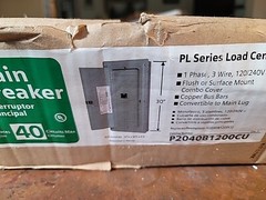 P2040B1200CU Siemens PL Series Load Center, 1P 3W 120/240V 200A 20S/40C