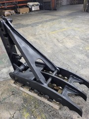 Excavator Thumb, 18″ x 50″ Fits Most Machines 24,000 – 39,000 LBS – AR400 STEEL