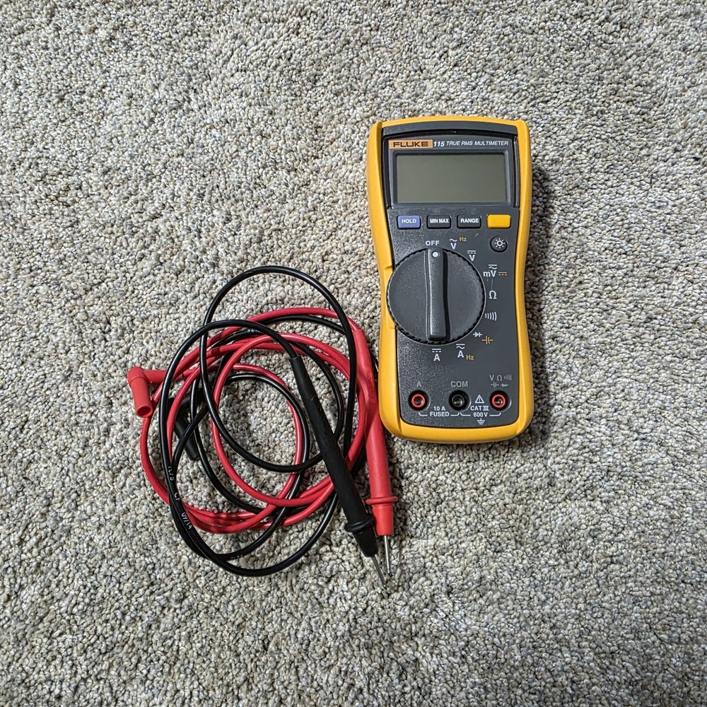 Fluke 115 True RMS Digital Multimeter Great Condition