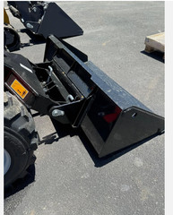 SDA-140W Ride-on Wheeled Mini Skid Steer Loader RATO Gas Engine 0.8Ton Seat-Type