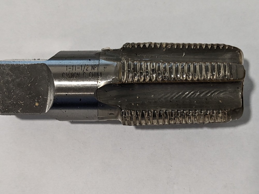 Standard Pipe Tap: 1 – 11-1/2, NPT, 5 Flutes, Carbon Steel JY4350096