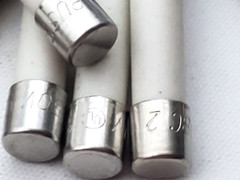 Lot of 10 Bussmann ABC2 250 Volt 2 Amp Ceramic 1/4″ x 1-1/4″ Fast Acting Fuses