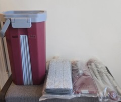 NEW & EASY – Dual Chamber Microfiber 360 Mop and Bucket With 8 Reusable Pads