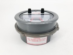 New Dwyer 3000MR-25MM Photohelic Pressure Gauge 25mm-H2O 1/8″ NPTF 102923-00