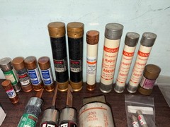 LOT OFOVER 100 NOS FUSES FUSETRON BUSSMANN GOULD SHAWMUTT BULLET ETC. S1