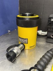 ENERPAC SCH202H Hollow Hydraulic Cylinder Pump Set RCH202 P392 HC7206 GF813P