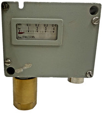 TRAFAG Pressostat 900.2376.903 Pressure Switch 0 to 4 bar / 0.4 Mpa