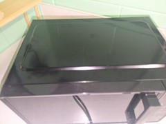 Countertop Microwave Oven 0.7 Cu. Ft., 700 Watts Ft, Black #rj 55 7 v 2