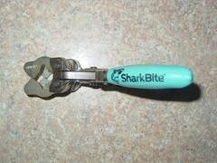SharkBite Pro Disconnect Tool Adjustable Pliers for Plumbing Fittings, mildly us