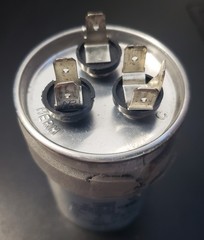 CBB65A-1 35+6 uF 250VAC Capacitor CBB65A-1 40/70/21 S2 E185318 EN60252-1