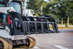 Log, Brush, and Rock Grapple Skid Steer Loader Attachment for JCB 86″ Wide
