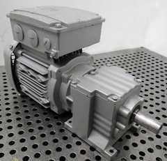 SEW EURODRIVE R07/II2GD EDRS71S4/3GD/KCC/TF/AL Gear Motor 0.25kW I=29.08 -unused-