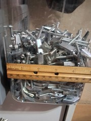 Toggle Bolts with Spring Wings M4 Lot of (15) 2 1/2″