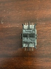 Honeywell DP2040A5004 DEFINITE PURPOSE CONTACTOR 2 POLE 24VAC COIL, 40A FLA