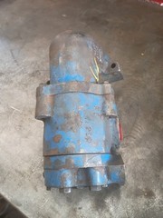 Ford Tractor Hydraulic Pump C5NN905B (Used) 2000 3000 4000