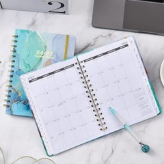 2024-2027 Monthly Planner – 3 Year Monthly Planner 2024-2027 with green 2
