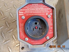 Crouse Hinds ENR21201 Hazardous Location Receptacle 20A 125VAC