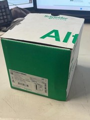 Schneider Electric ATV320U15N4C AC Variable Speed Drive New in box MN STOCK