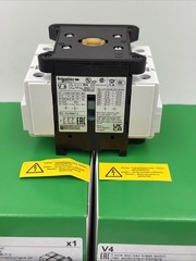 SCHNEIDER V4 TESYS VARIO 055172 LOAD BREAK SWITCH 3 POLE ISOLATOR 80A