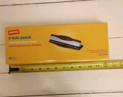Staples Adjustable 3-Hole Punch 15 Sheet Capacity, New In Box