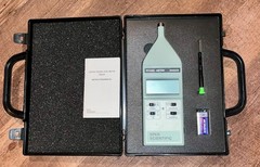 Sper Scientific #840029 Digital Sound Level Meter – Tested!!! NEW??? w/Case