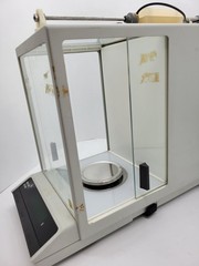 Mettler AE240 Digital Analytical Scale With Option 011 Data Output