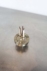 MDC 4-Pin Electrical Vacuum Feedthrough / UHV / 2.75 inch CF / MIL-C-5015