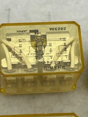 Lot Of 5 idec 53804-A1 RH4B- U AC 120V 50/60Hz NEW