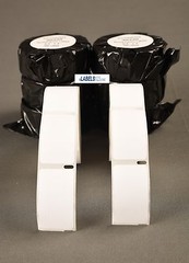 1 Roll Address Dymo Compatible White 500 Labels per Roll White 30330 Badges