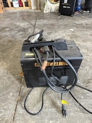 Chicago Electric Flux Core Welder 57798 Gasless Automatic Feed 120V Steel