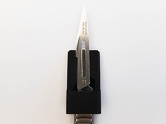 Handheld Scalpel Blade Extractor Tool for Swann Morton no. 3 handle (#3)