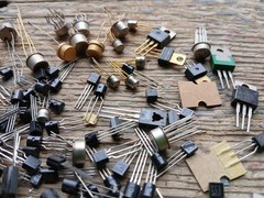 Transistor Lot Some New, Some Used Several Different Part Numbers Hobby Repair