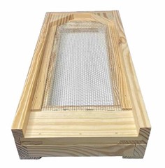 Pine 5 Frame Nuc IPM Screened Bottom Board with Corrugated Plastic in Wood Tray