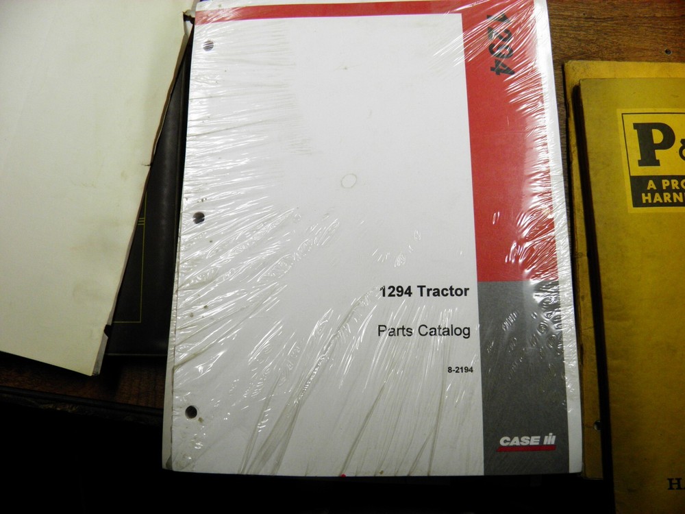 CASE IH 1294 TRACTOR PARTS CATALOG 8-2194