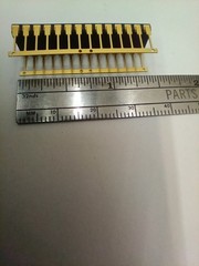 Chip carrier ceramic-gold C-DIP 28 pin 13-029-028 SILVERGLASS
