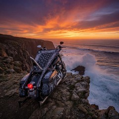 THIGHBRUSH® – LA NOCHE – Water Repellent Motorcycle Cover and Sunshade