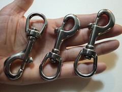 316 Stainless Steel Bolt action swivel eye snap hook with 3/4″ eyelet. 3 count