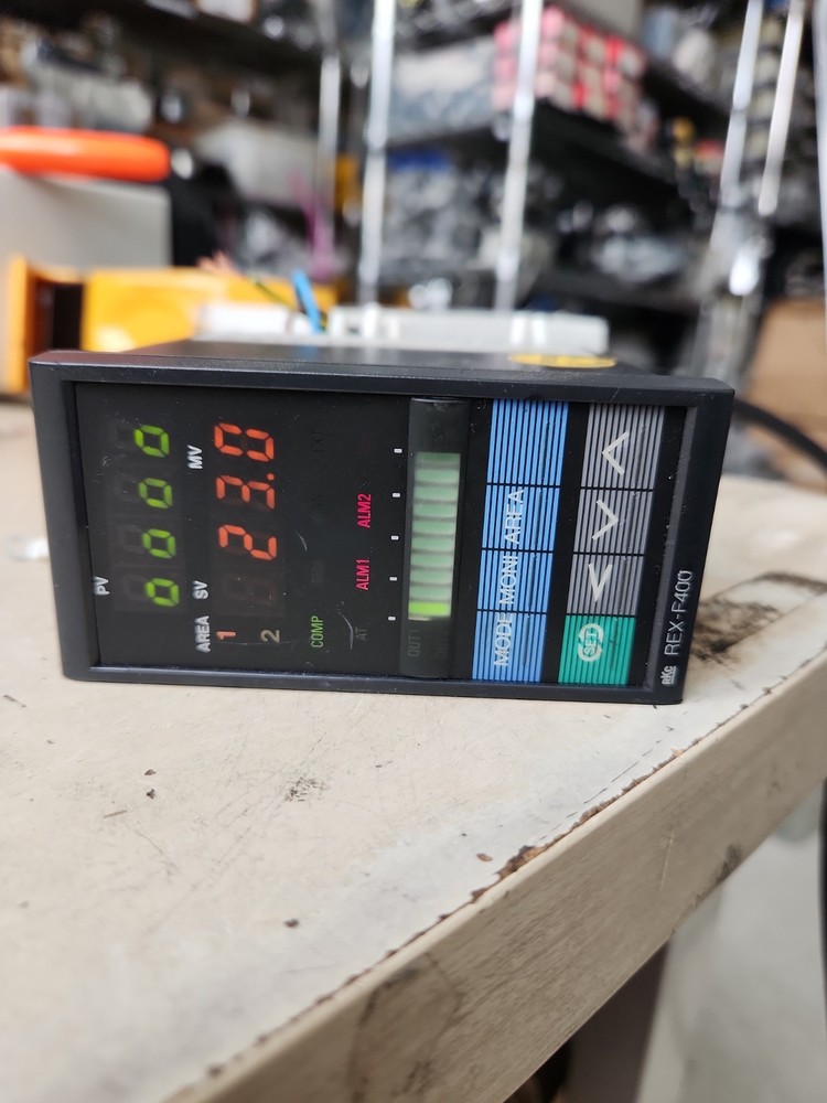 RKC REX-F400 F400F301-V*CC-NNN-1N Temperature Controller 100-240V 0-100%