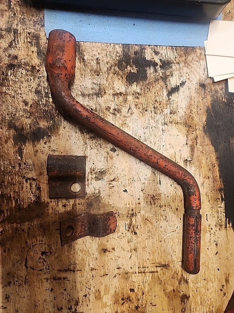 Allis Chalmers WD Hand Crank With Brackets