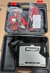 Megger MIT330 – Analog/Digital Insulation Tester, 250/500/1000 V