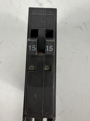 Square D QOT1515, TWIN, Tandem, 1 Pole, Dual 15 Amp Circuit Breaker, QO 15A