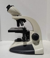Leica CME Binocular Compound Microscope with 4 Objectives No Eyepieces/Condenser